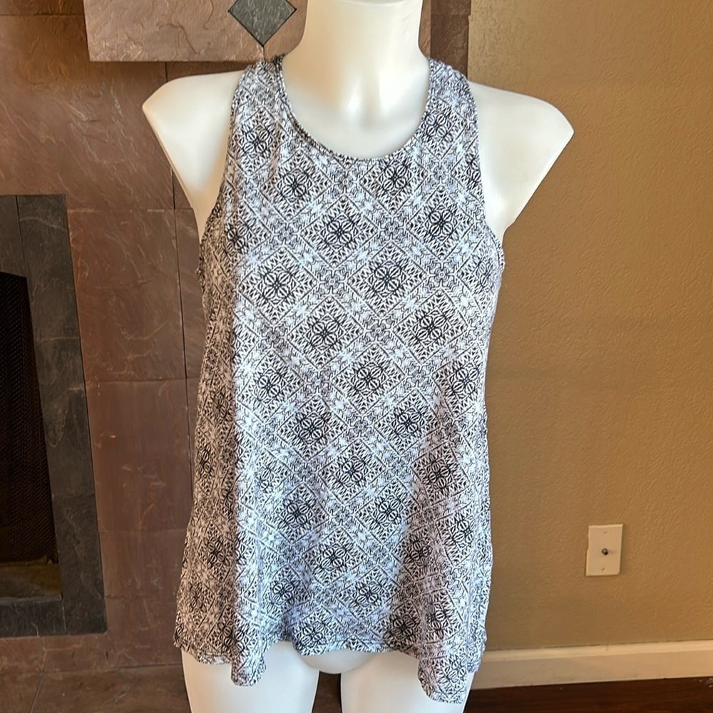 Banana republic women’s tank top size medium